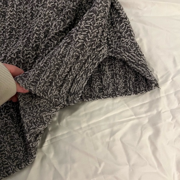 SOLD American Eagle Chunky Knit Sweater - Picture 4 of 5